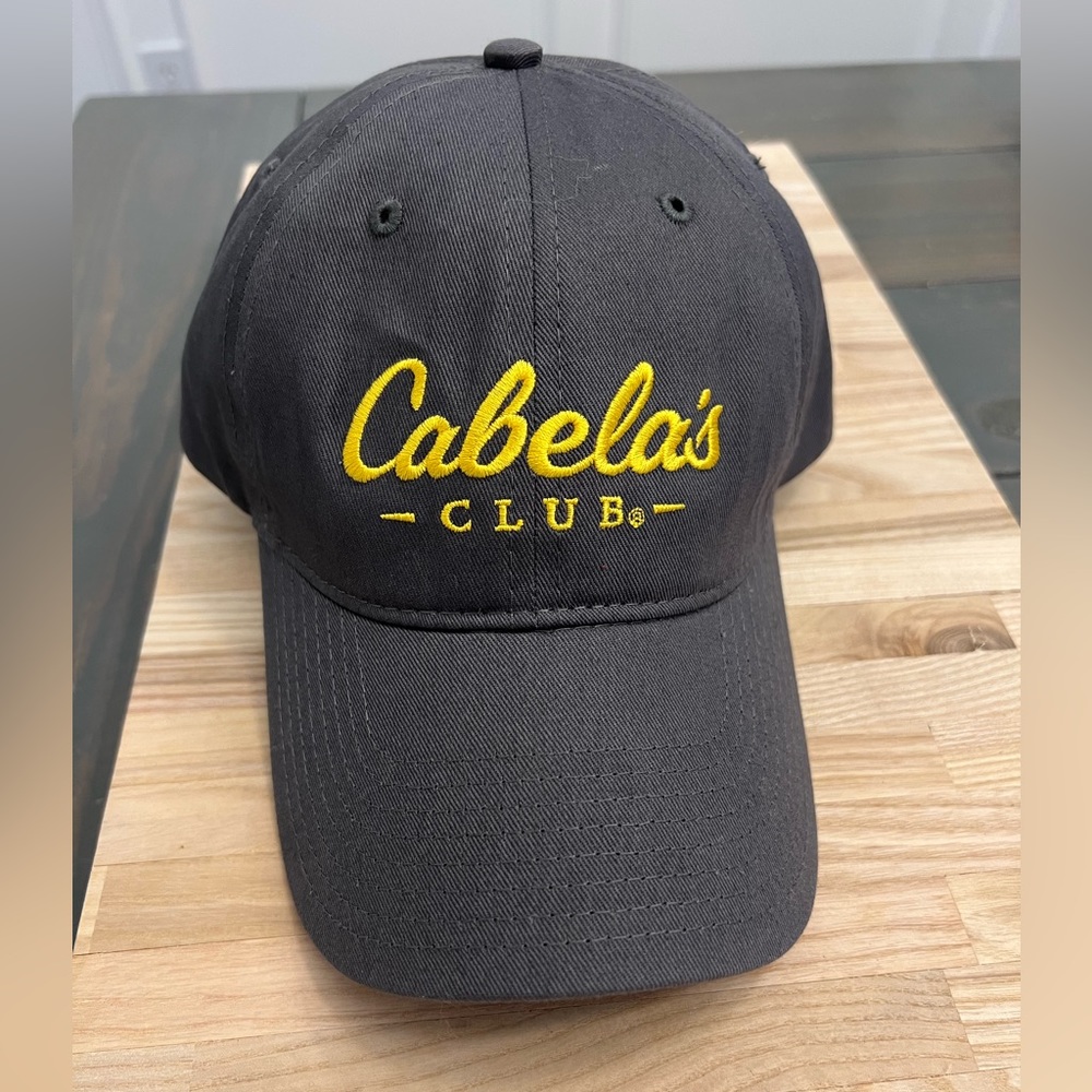 Cabela’s Club NWOT Hat Adjustable Black with Yellow Cabela’s Logo